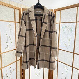 Potter's Pot tan and black open from plaid soft jacket size M